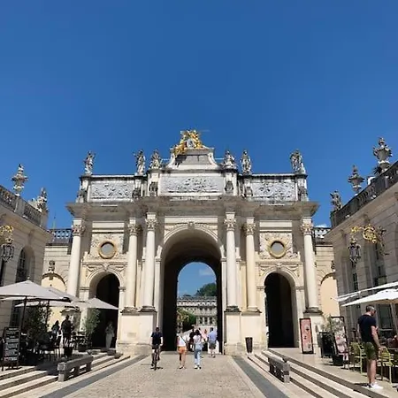 Le Cocon - Grande Terrasse - Calme - Proche Gare شقة *